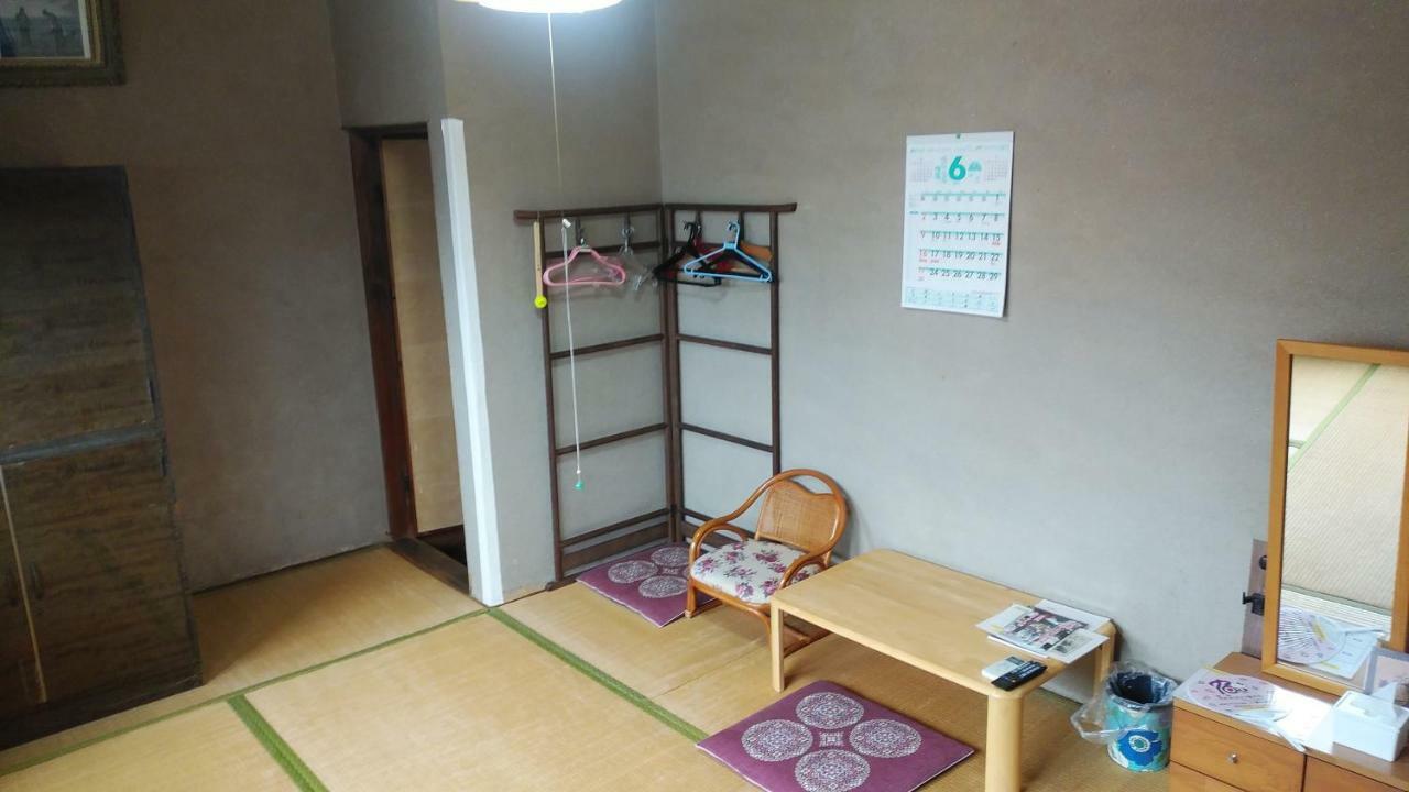 Walking Pilgrimage Hotel Tokiwa Ryokan Ozu  Εξωτερικό φωτογραφία