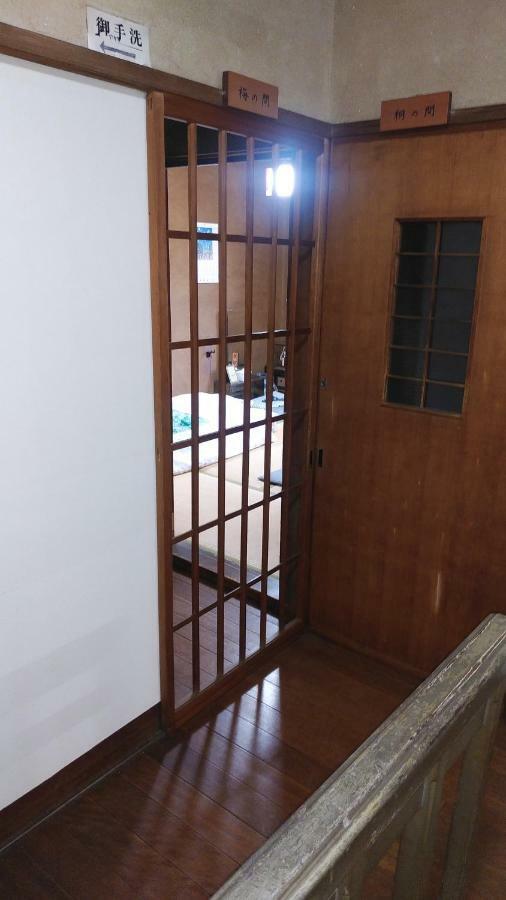 Walking Pilgrimage Hotel Tokiwa Ryokan Ozu  Εξωτερικό φωτογραφία