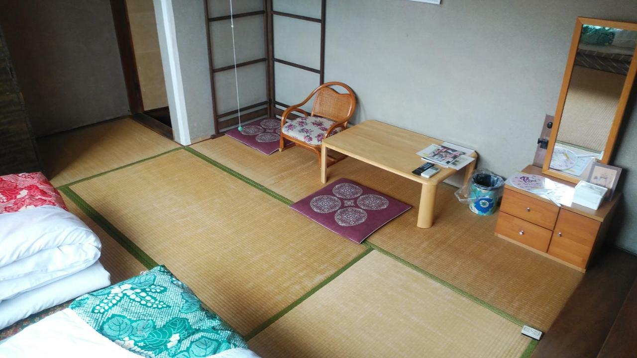 Walking Pilgrimage Hotel Tokiwa Ryokan Ozu  Εξωτερικό φωτογραφία